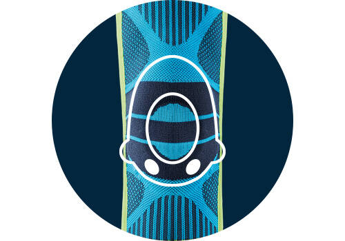 Vue frontale de la partie centrale de la Sports Knee Support sur fond bleu foncé avec le dessin stylisé de la pelote